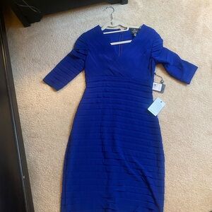 Adrianna Papell Dress. Excellent condition with tags. Only tried on.